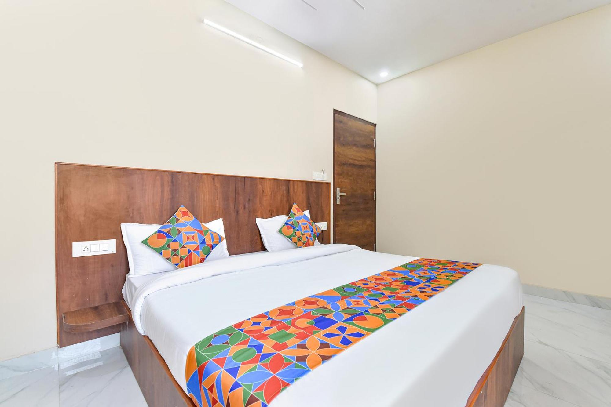 Fabhotel Lavish Palace Jaipur Bagian luar foto