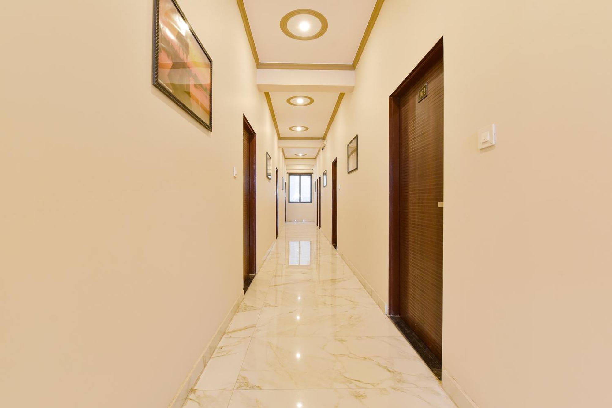 Fabhotel Lavish Palace Jaipur Bagian luar foto